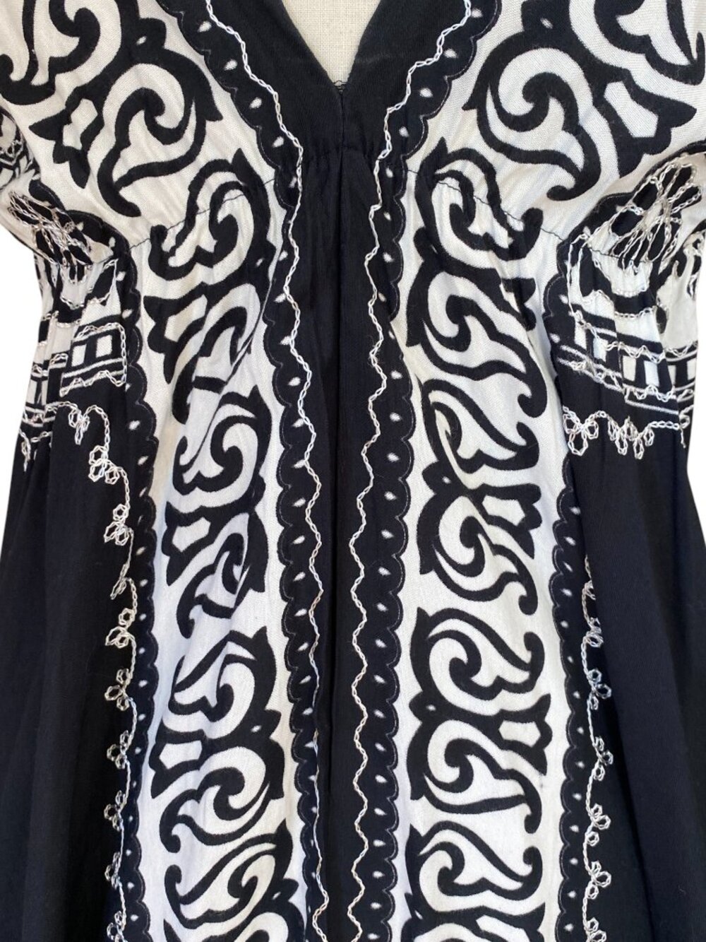 Vintage Advance Apparels Scroll Print Handkerchief Hem Dress Black White Y2K-OS - Picture 4 of 13